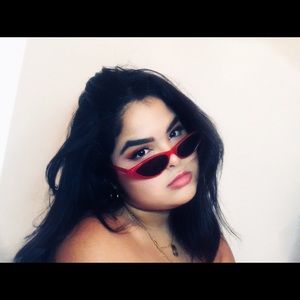 Meet your Posher, Eva